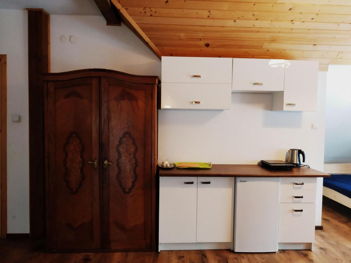 Domki Goralskie Przy Karczmie Szlachtowskiej Szlachtowa Exteriör bild